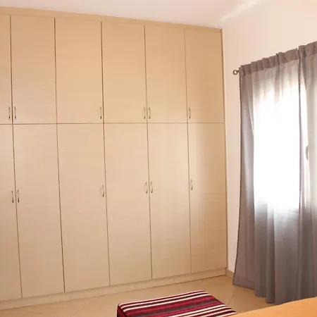 Andrea's * ساراندا